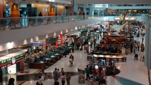 Над 1000 български туристи са блокирани в Дубай