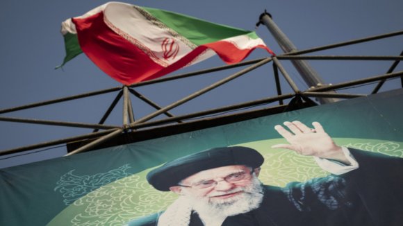 Арабска телевизия съобщи, че Али Хаменей е жив