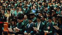 Близо 70% от младите лекари остават в България
