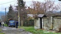 Претърсват къщата на Ивайло Калушев в с. Българи