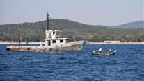 Операцията по издирване на рибарския кораб край Созопол е спряна за днес