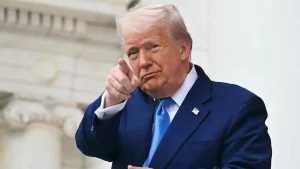 Тръмп заплаши Иран с нов „много силен“ удар