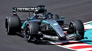Мерцедес доминира в свободната тренировка за Гран При на Япония