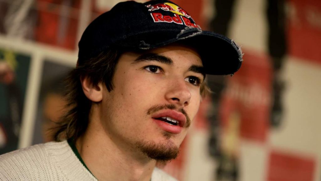 Никола Цолов започна сезона във Формула 2 с 17-о място в спринта