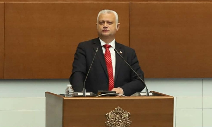 Министър Дечев: Смяната в ГДНП е заради липса на информация, не заради разследвания