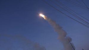 Йеменски бунтовници атакуваха Израел с ракети и дронове