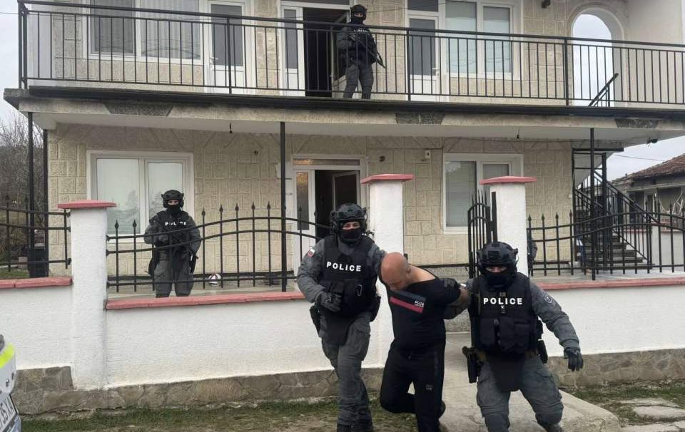 Мащабна полицейска акция във Варненско: 40 души са задържани