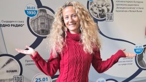 Пътеводна светлина: историята за любовта на Деси Добрева