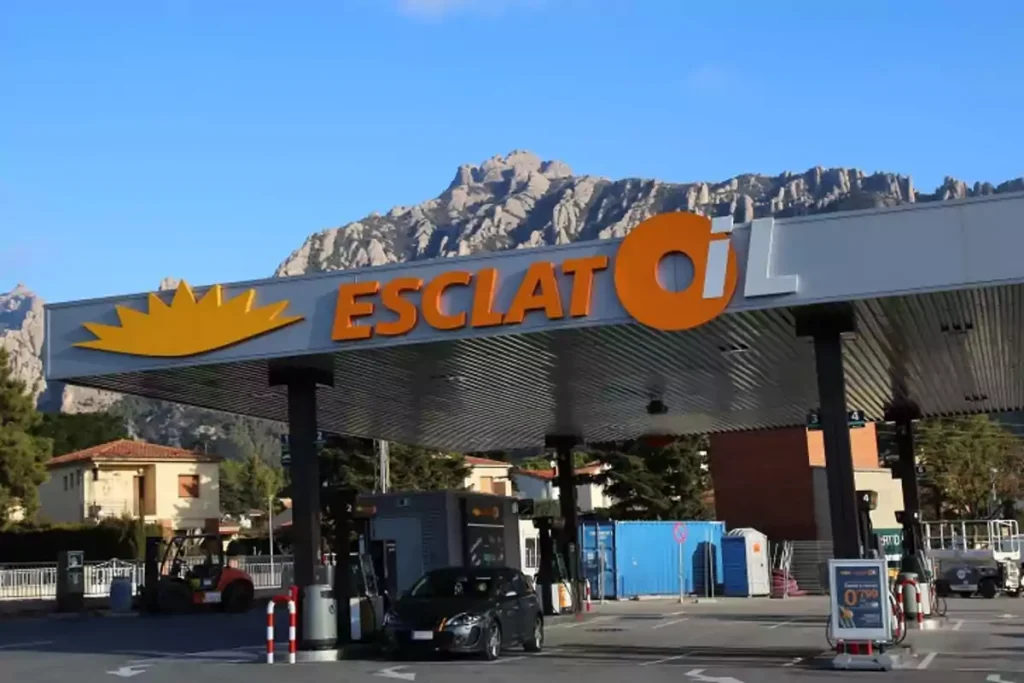 Испания отчете най-силния ръст на цените на горивата от 4 години