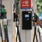 Брюксел: държавите могат да намалят акциза на горивата, но не и да делят шофьорите по регистрация