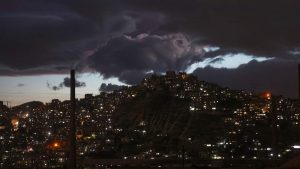 Войната влиза в пета седмица: нови удари по Техеран и Тел Авив, Вашингтон чака отговор от Иран