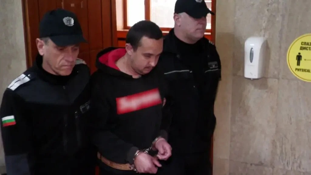 Оставиха в ареста мъжа, нападнал жена с нож в Бургас