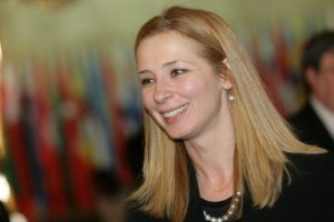 Ивет Добромирова: Временното правителство се употребява като боксова круша