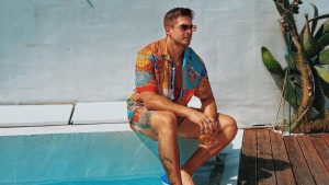 След 250 000 евро от държавата: Иво Аръков пее пред празна зала