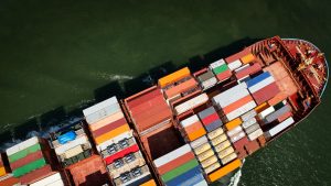 И корабният гигант "Мерск" спира да плава през Ормузкия проток