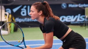 Лиа Каратанчева тръгна силно в Богота и е на крачка от основната схема