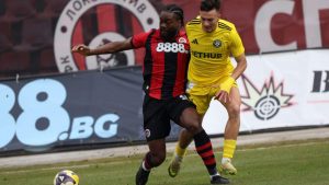 Локомотив (Сф) победи десетима от Добруджа