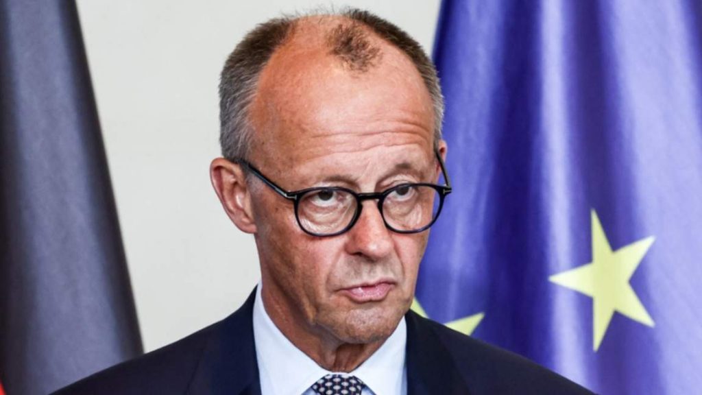 Мерц предупреди за тежък удар върху Европа, ако войната с Иран се разрасне