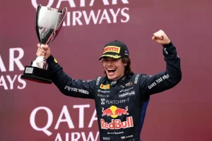 Никола Цолов записа историческа първа победа във Формула 2