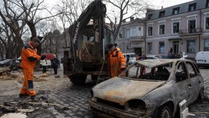 Дронове атакуваха Одеса, пострадалите са най-малко 10