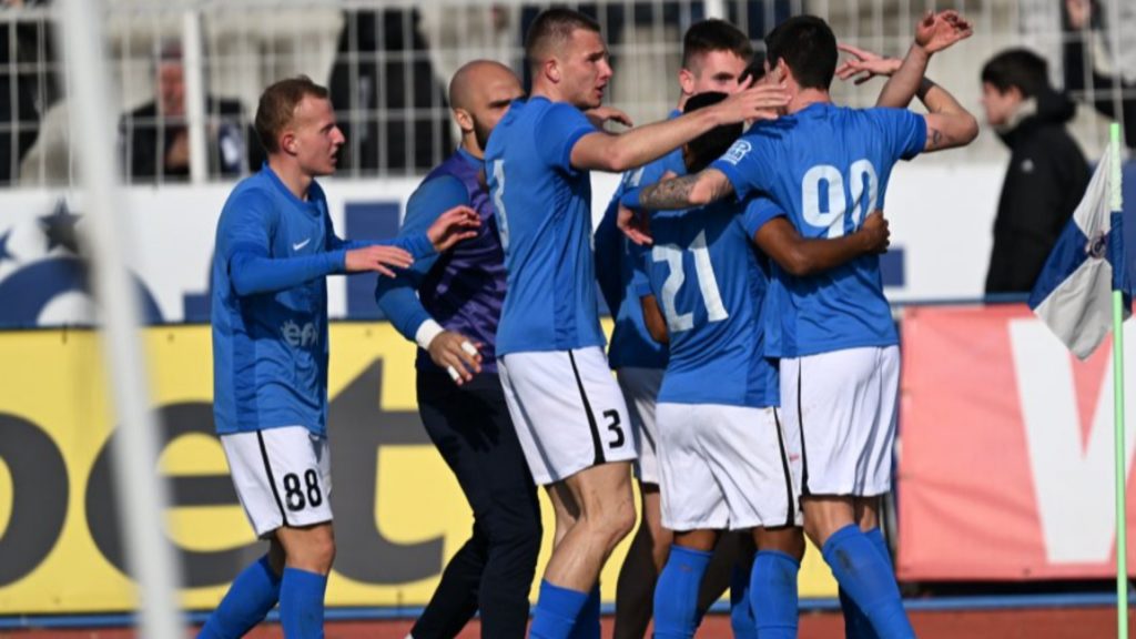 Спартак (Вн) с първи успех за годината