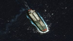 Стотици танкери са се струпали в Персийския залив