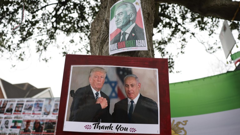 Тръмп „шокиран“ от ударите на Иран по Залива, но е бил предупреден предварително