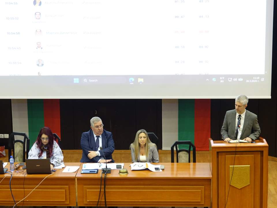 Варна отпусна помощи за деца с редки болести и 103 хил. евро за белодробната болница