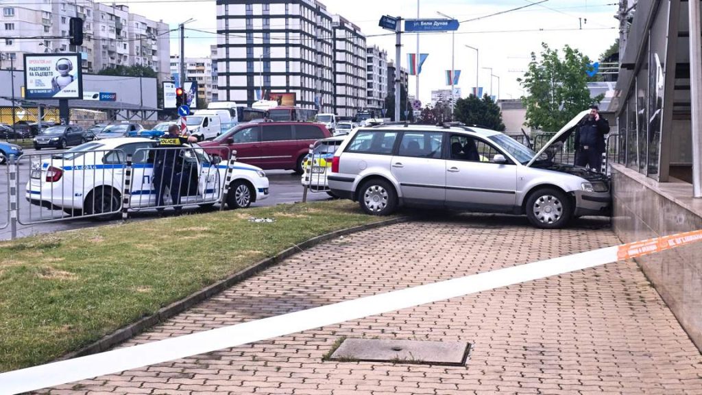 Шофьор загина при катастрофа в София