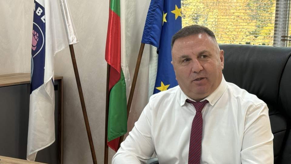 Кметът на Павел баня Иса Бесоолу се отказа от мястото си в новия парламент