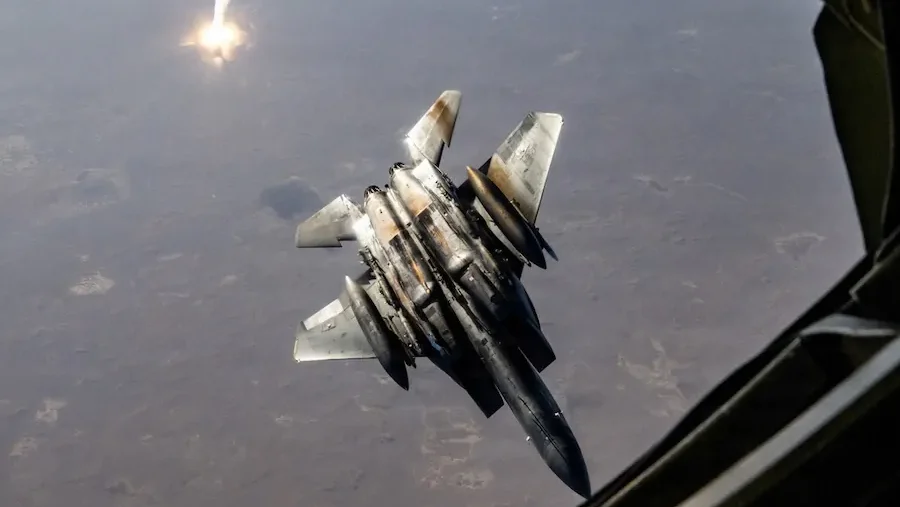 След 48 часа в тила на врага: САЩ спасиха втория офицер от сваления в Иран F-15E