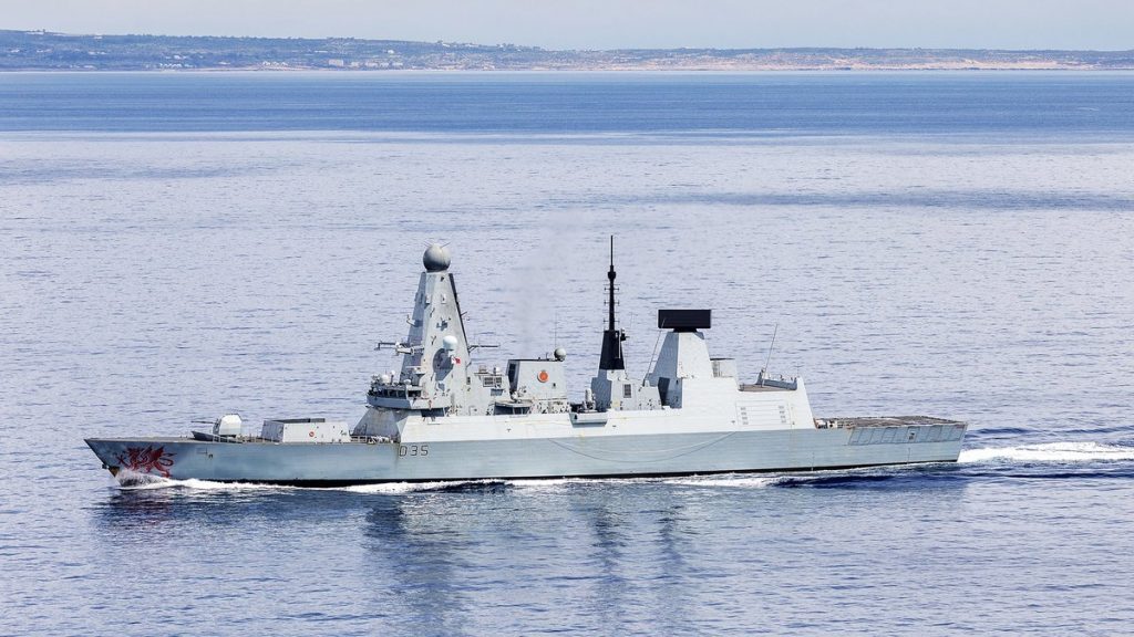 Лондон отрича за ударен от „Хизбула“ военен кораб в Средиземно море