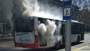 Автобус с пътници се запали в Пловдив