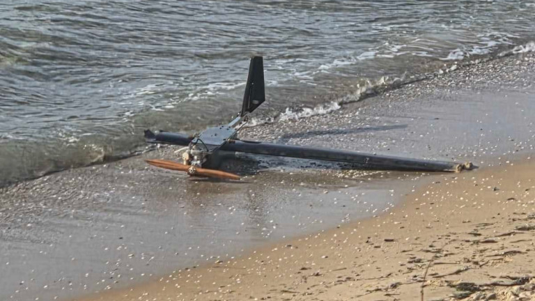 Военни специалисти обезвредиха дрон, открит на южния плаж в Несебър