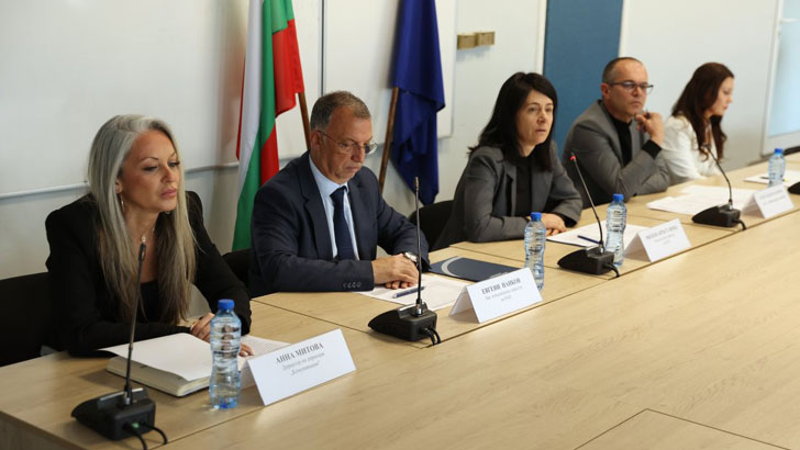 Проверки на НАП и КЗП за цените на горивата и услугите