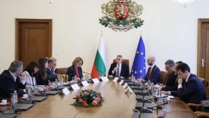 Гюров: Щабът залага на предвидимост и следи за непазарно поведение заради кризата в Близкия изток