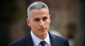 Кабинетът с тежки критики към прокуратурата дни преди вота