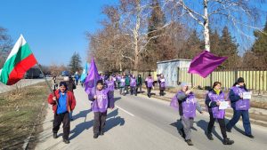 Служителите на „Терем“ блокираха главния път София-Варна