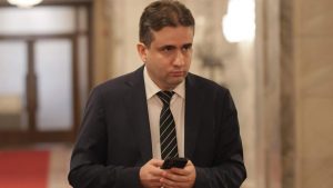 Божидар Божанов: Ръстът на гласовете за ПП-ДБ не е успех, хората припознаха Радев за „демонтажа“ на модела