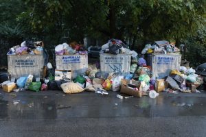 Варна пак пред криза с боклука — този път заради аварирали камиони