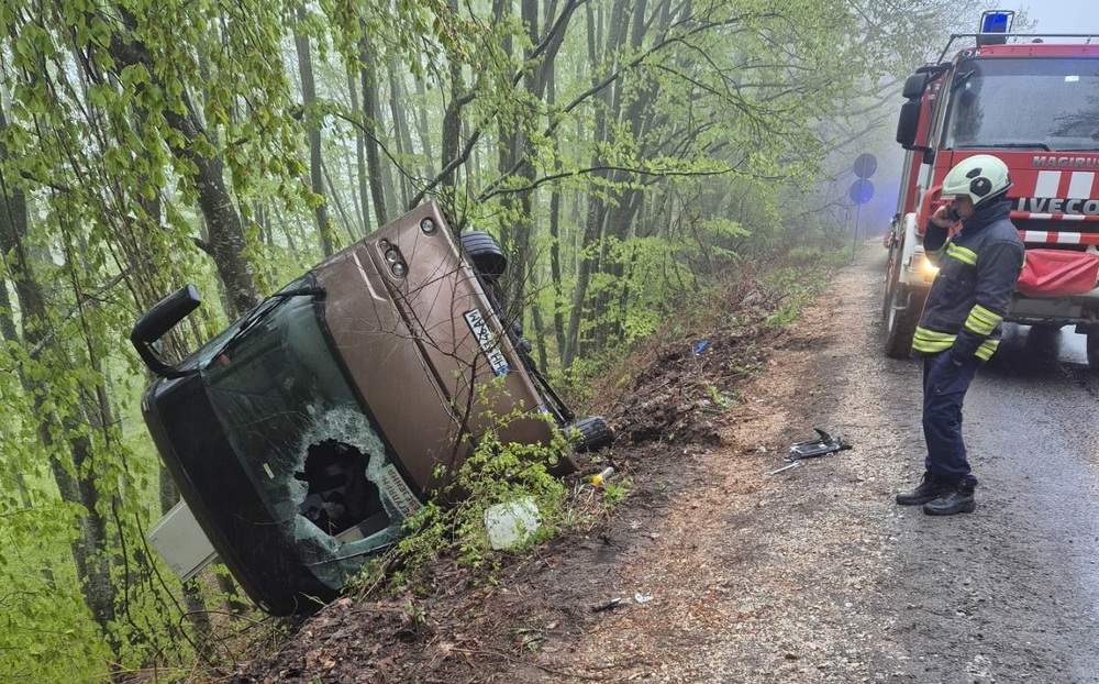 Двама загинали и много ранени при катастрофа с автобус край Малко Търново