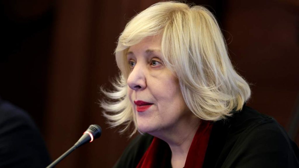 Наблюдатели на вота: Политическа поляризация и агитация с негативна реторика