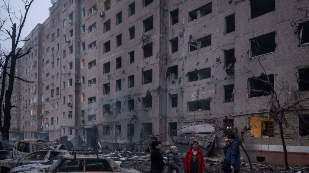 Четирима загинаха в Краматорск, сред тях 16-годишно момче, след руски удар с авиобомби