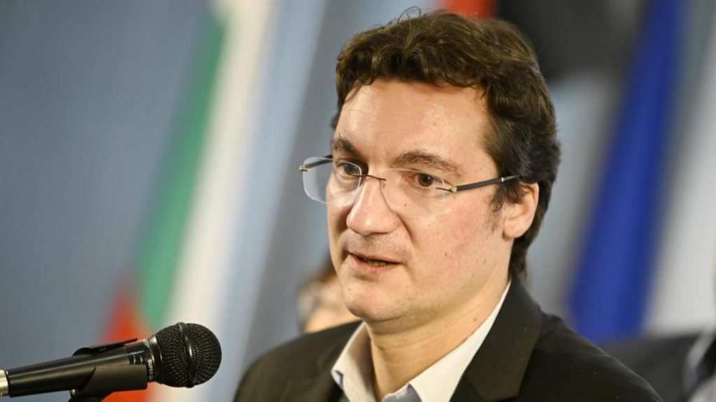 Социалистите застанаха твърдо зад Крум Зарков