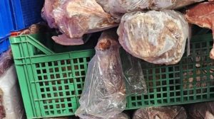 БАБХ затвори обект край Пловдив, близо 35 тона месо отиват за унищожаване