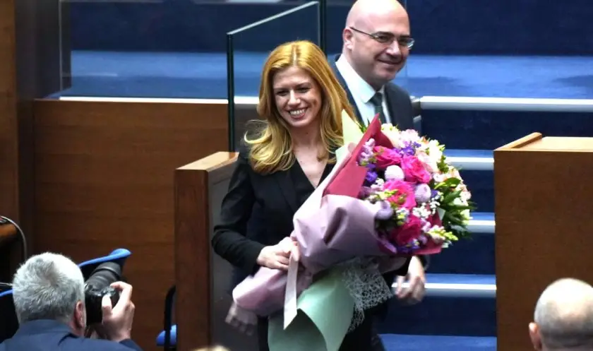 Михаела Доцова: юристът на правилата, който застана начело на 52-рото Народно събрание