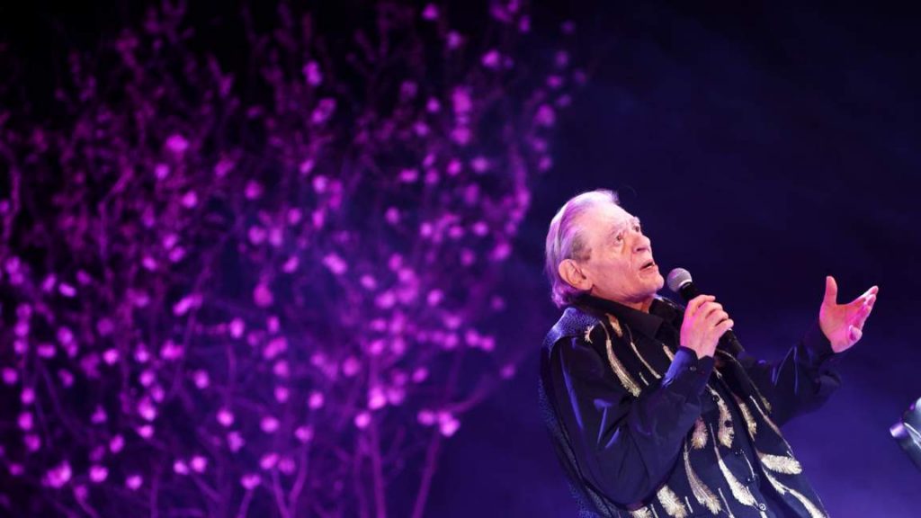 Почина поетът, композитор и певец Михаил Белчев