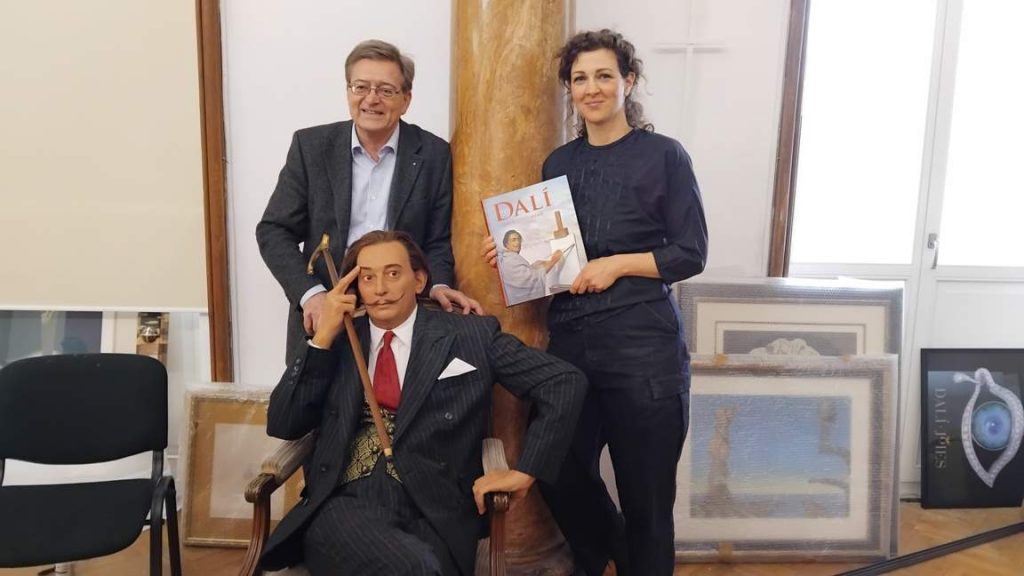 Изложба на творби на Салвадор Дали в Перник