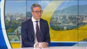 Трайков предупреди: Държавата може да наложи таван на печалбата при горивата