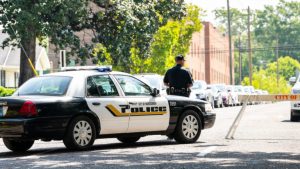 Осем деца убити при стрелба в Луизиана